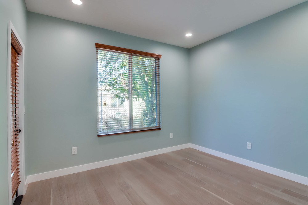 Virtual tour photo 31 of 48 for 3334 Altadena Ave