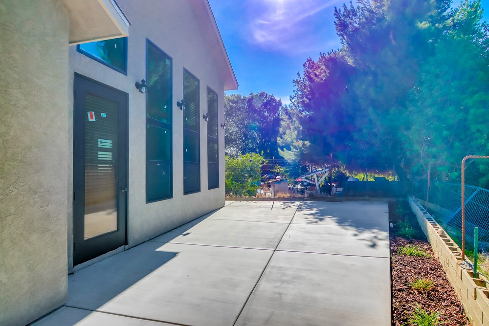 Virtual tour photo 45 of 48 for 3334 Altadena Ave