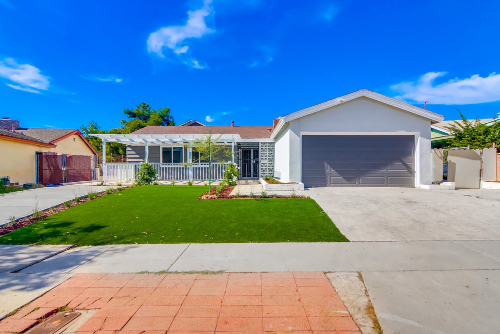 Virtual tour photo 1 of 37 for 3334 Altadena Ave
