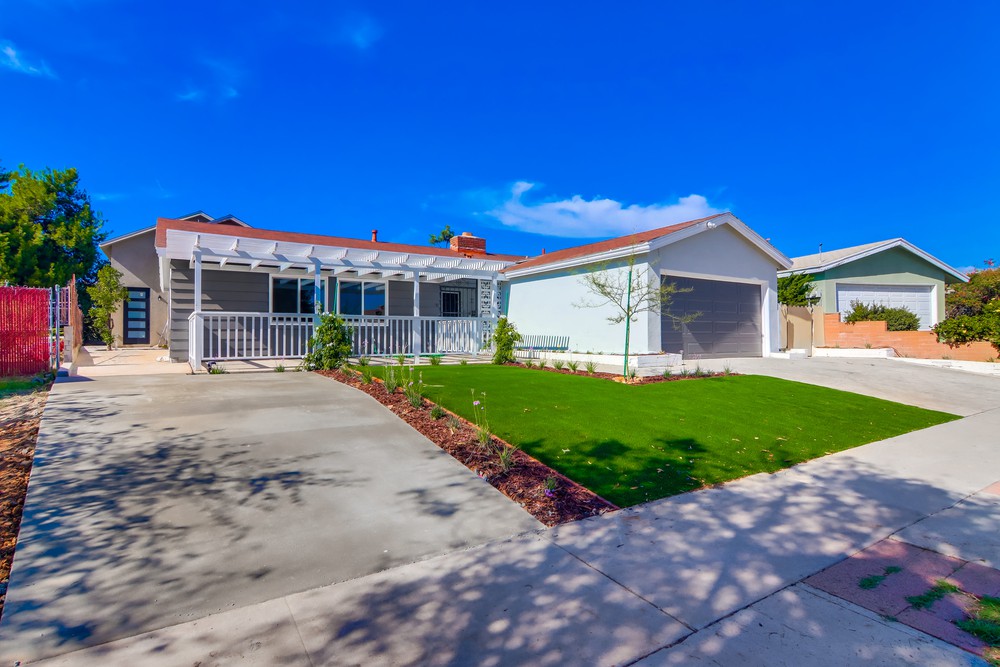 Virtual tour photo 3 of 37 for 3334 Altadena Ave