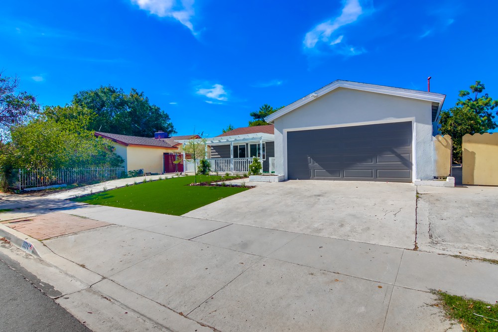 Virtual tour photo 4 of 37 for 3334 Altadena Ave