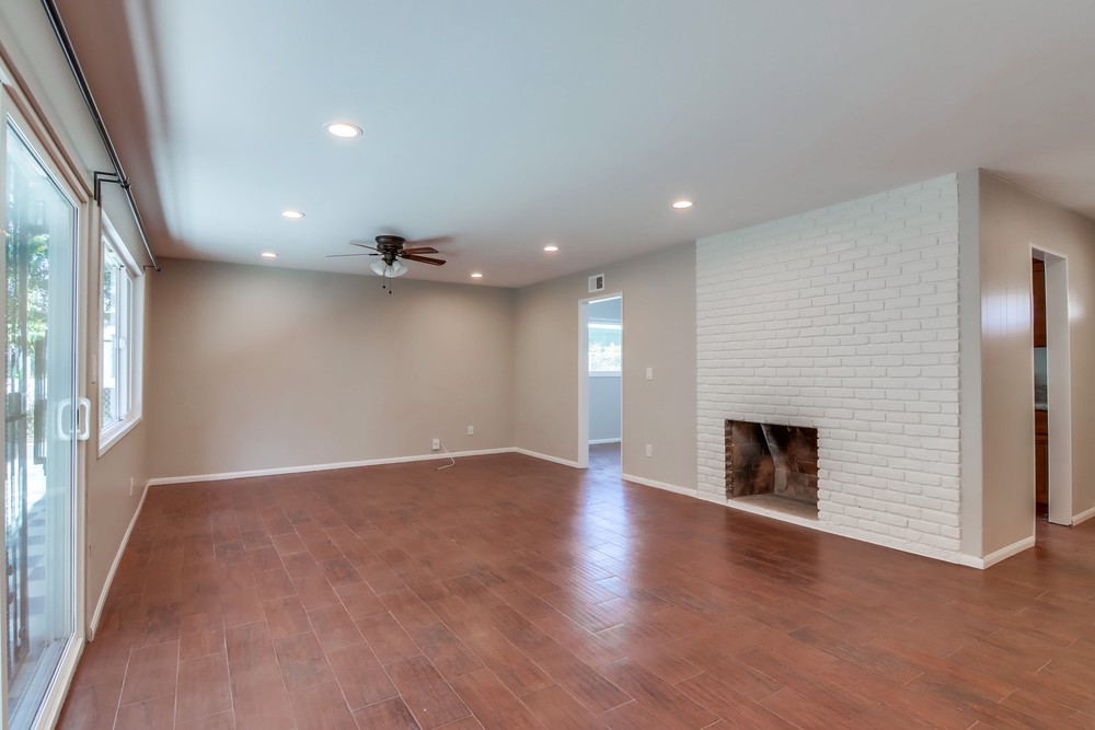 Virtual tour photo 13 of 37 for 3334 Altadena Ave