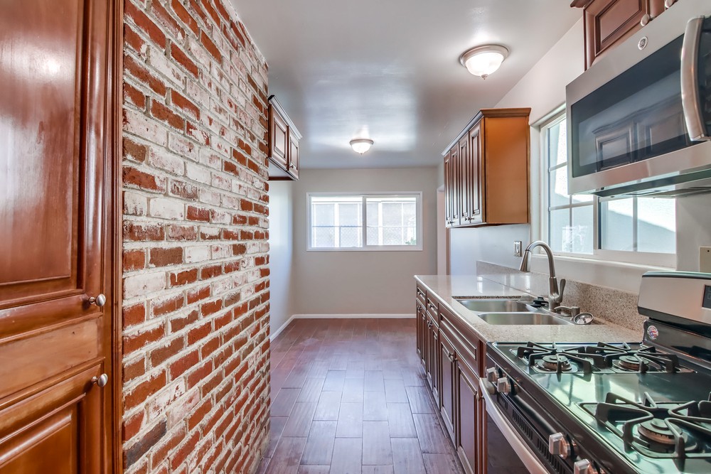 Virtual tour photo 16 of 37 for 3334 Altadena Ave