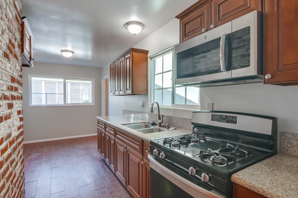 Virtual tour photo 17 of 37 for 3334 Altadena Ave