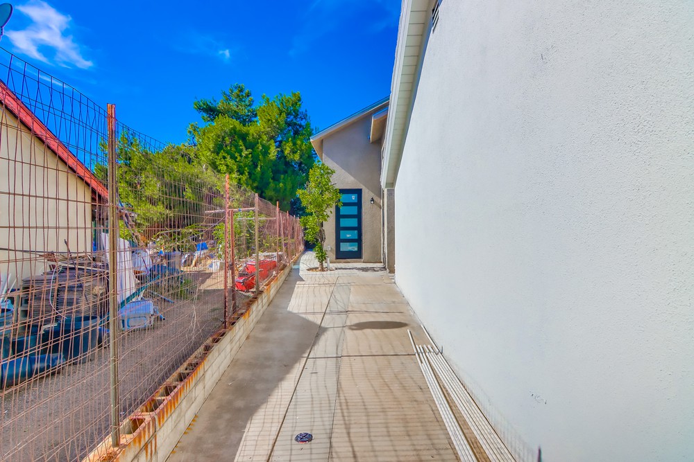 Virtual tour photo 38 of 37 for 3334 Altadena Ave