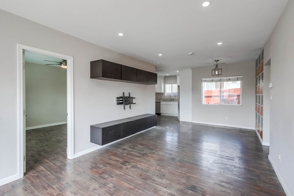 Virtual tour photo 7 of 37 for 3334 Lincoln Ave