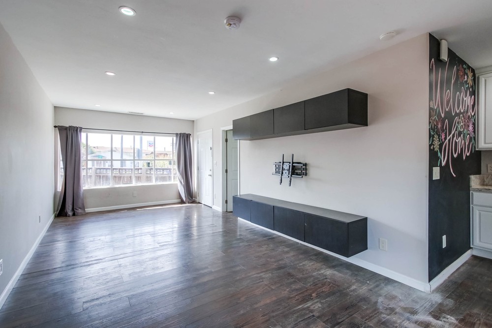 Virtual tour photo 9 of 37 for 3334 Lincoln Ave