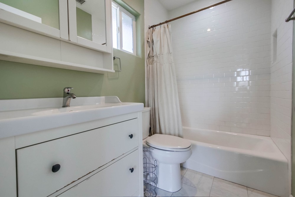 Virtual tour photo 19 of 37 for 3334 Lincoln Ave