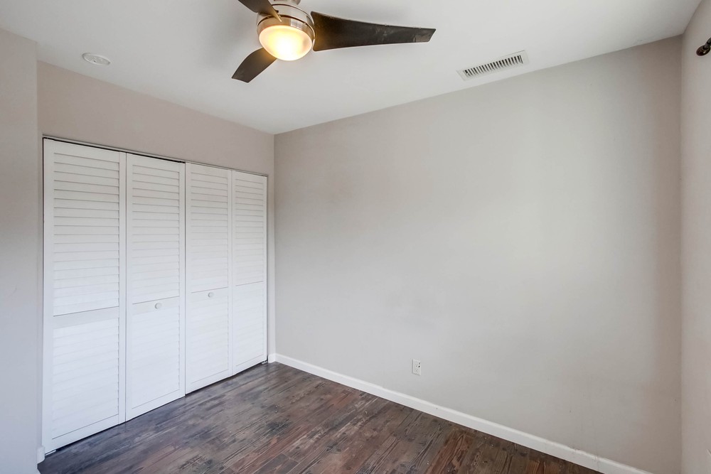 Virtual tour photo 22 of 37 for 3334 Lincoln Ave