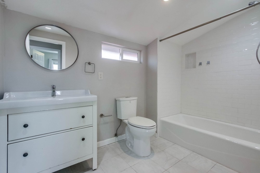 Virtual tour photo 24 of 37 for 3334 Lincoln Ave
