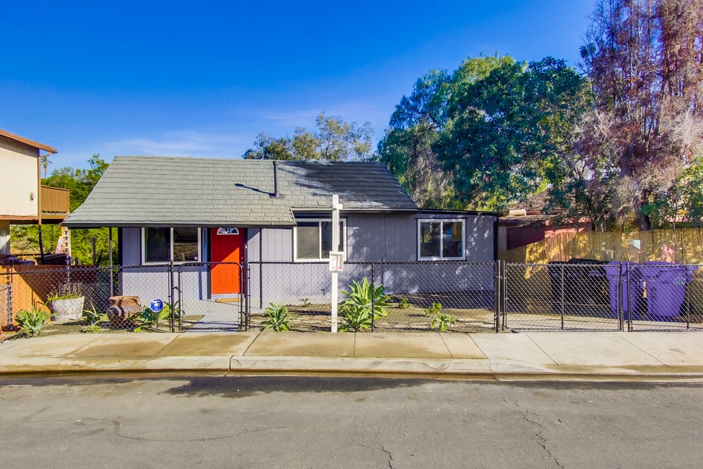 Virtual tour photo 1 of 48 for 3337 Menlo Ave