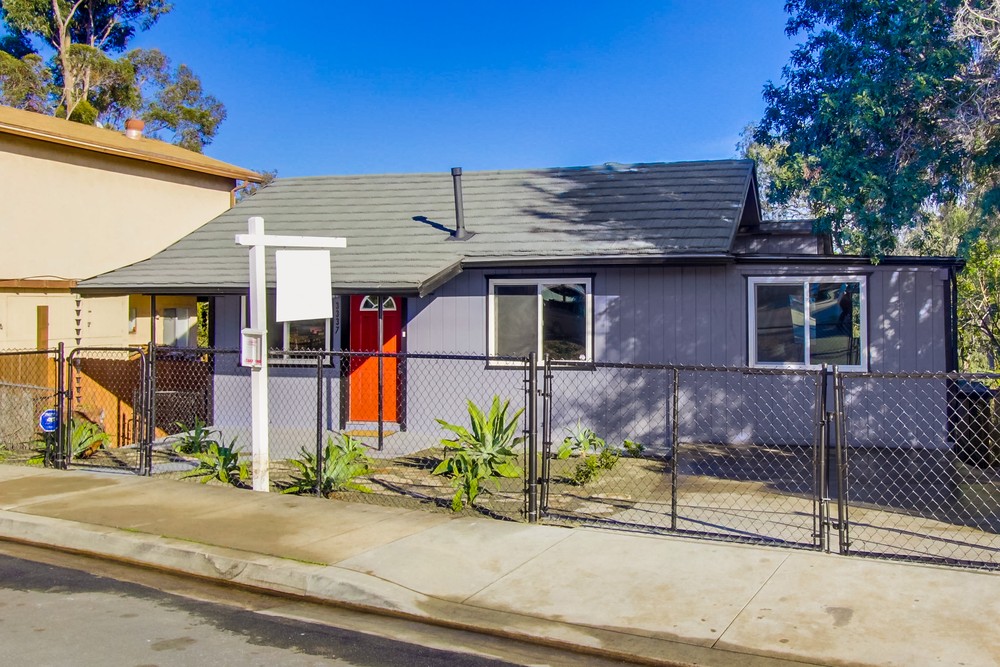 Virtual tour photo 3 of 48 for 3337 Menlo Ave