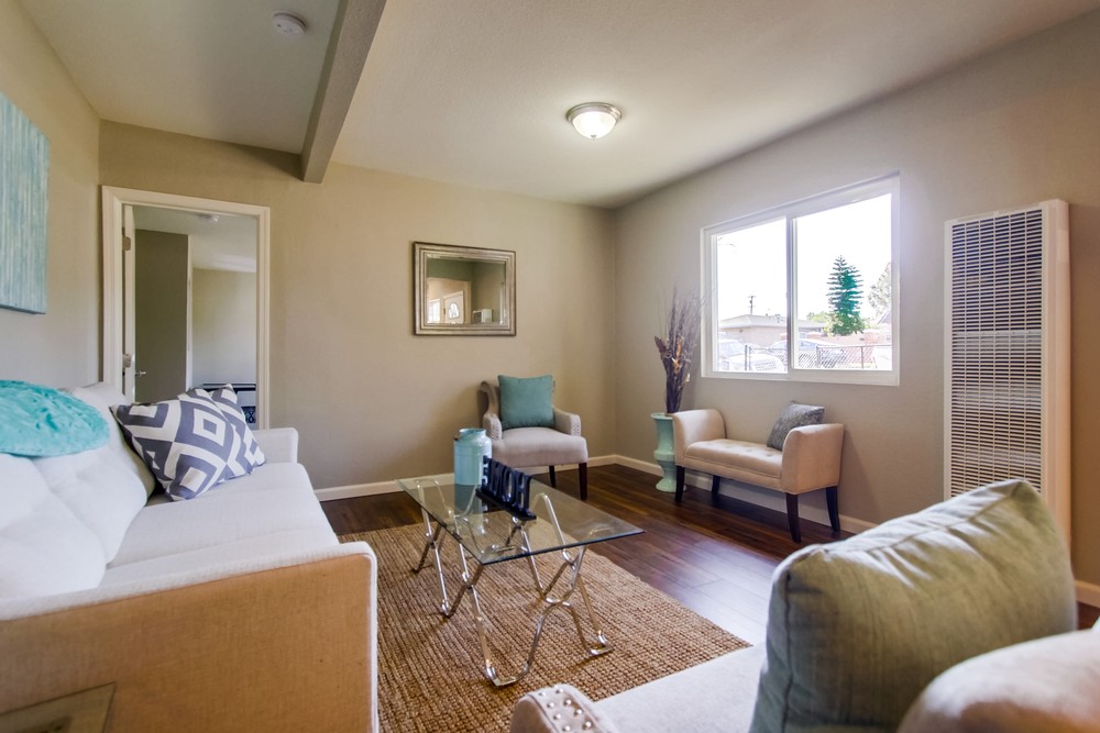 Virtual tour photo 9 of 48 for 3337 Menlo Ave