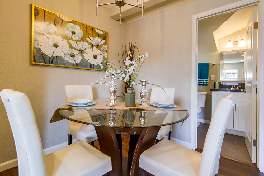 Virtual tour photo 12 of 48 for 3337 Menlo Ave
