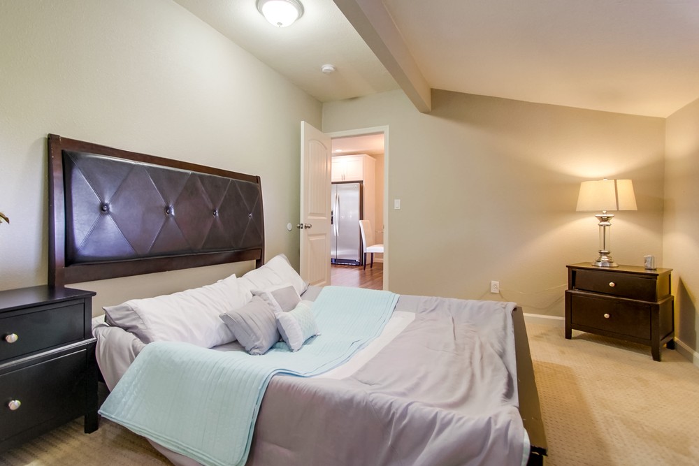 Virtual tour photo 20 of 48 for 3337 Menlo Ave