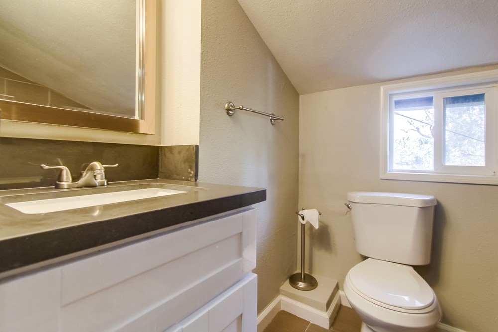 Virtual tour photo 21 of 48 for 3337 Menlo Ave