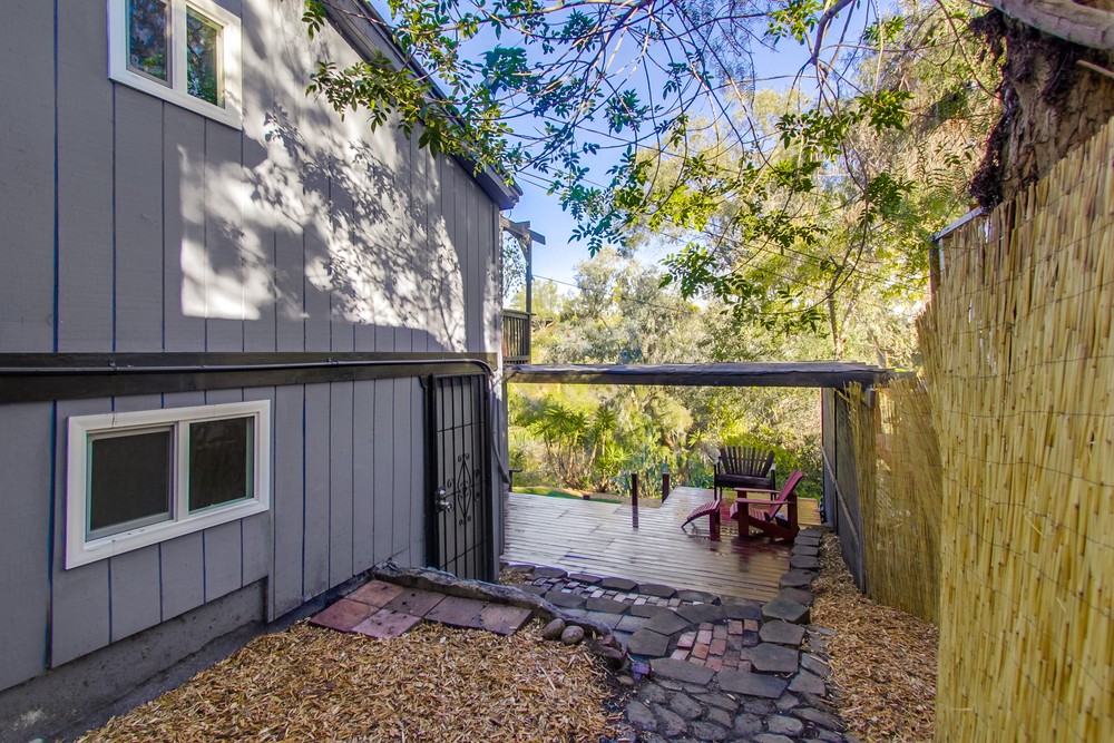 Virtual tour photo 41 of 48 for 3337 Menlo Ave