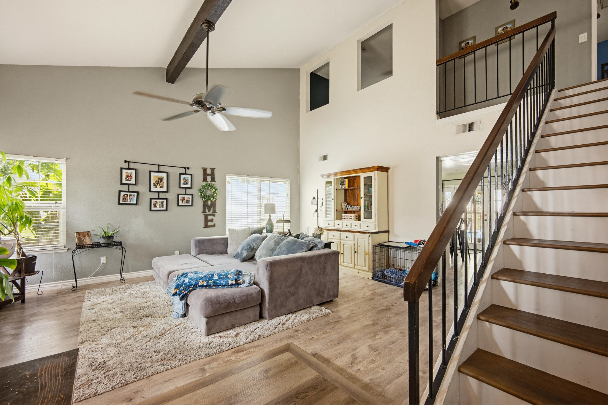 Virtual tour photo 8 of 38 for 3340 Lynwood Dr