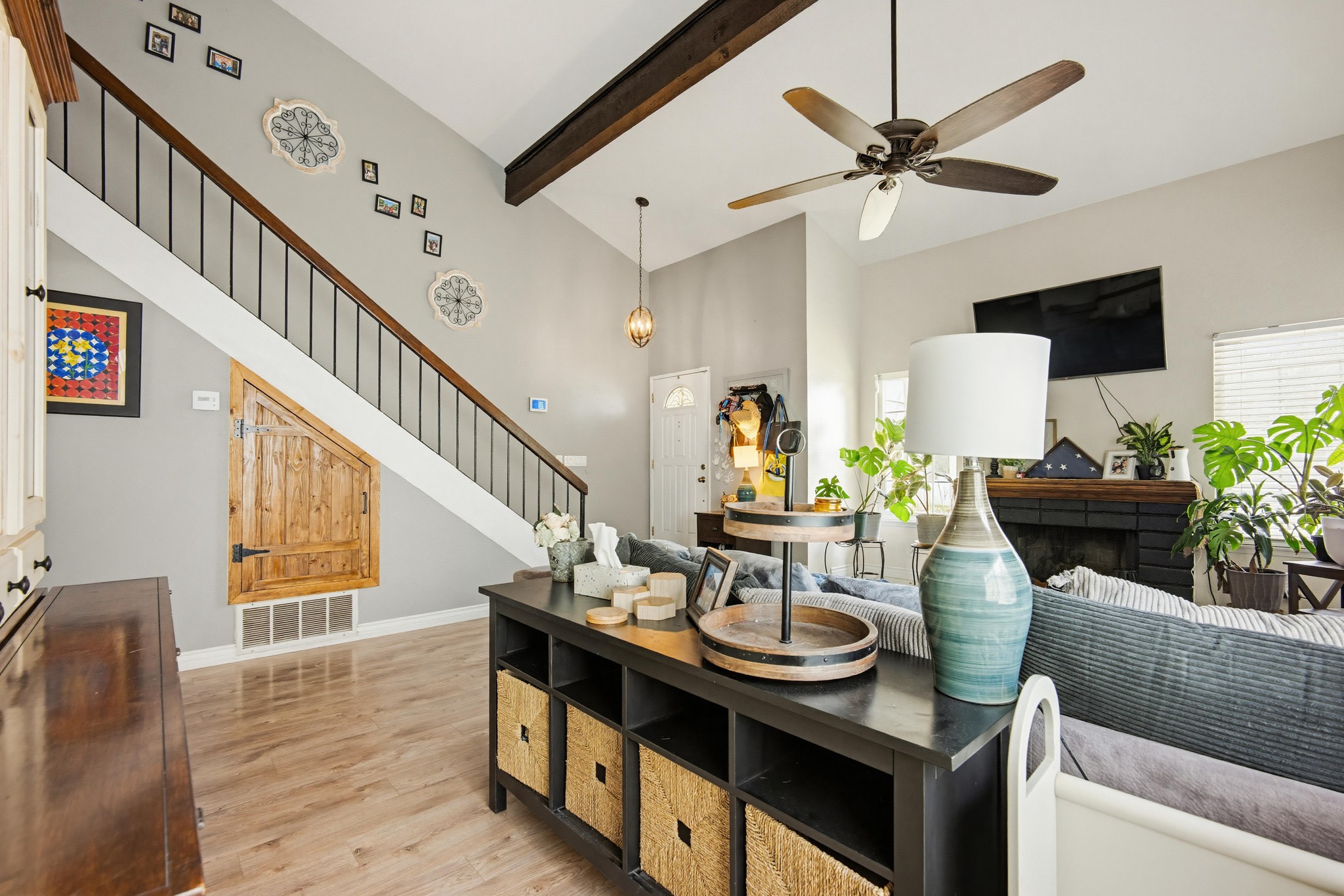 Virtual tour photo 10 of 38 for 3340 Lynwood Dr