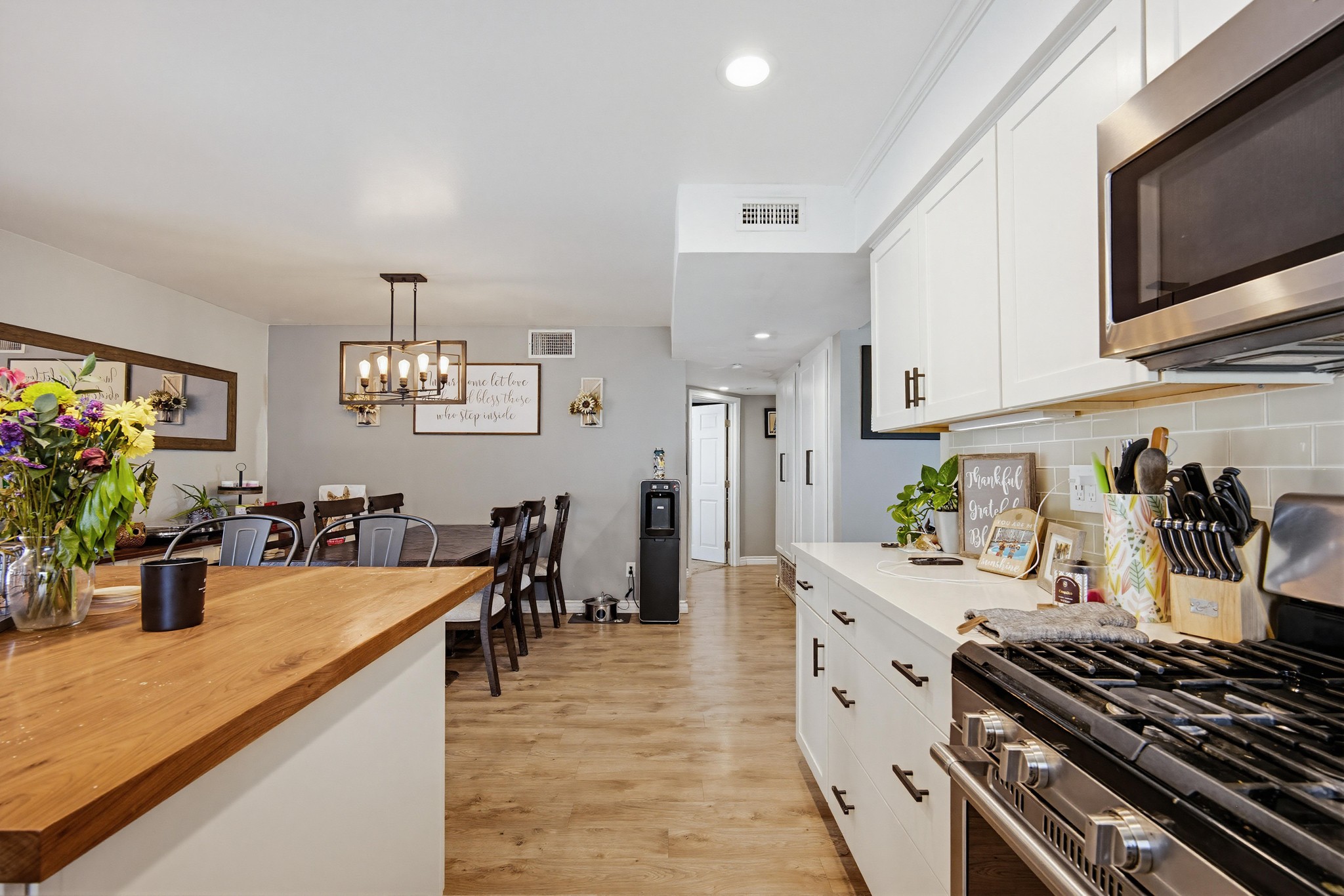 Virtual tour photo 15 of 38 for 3340 Lynwood Dr