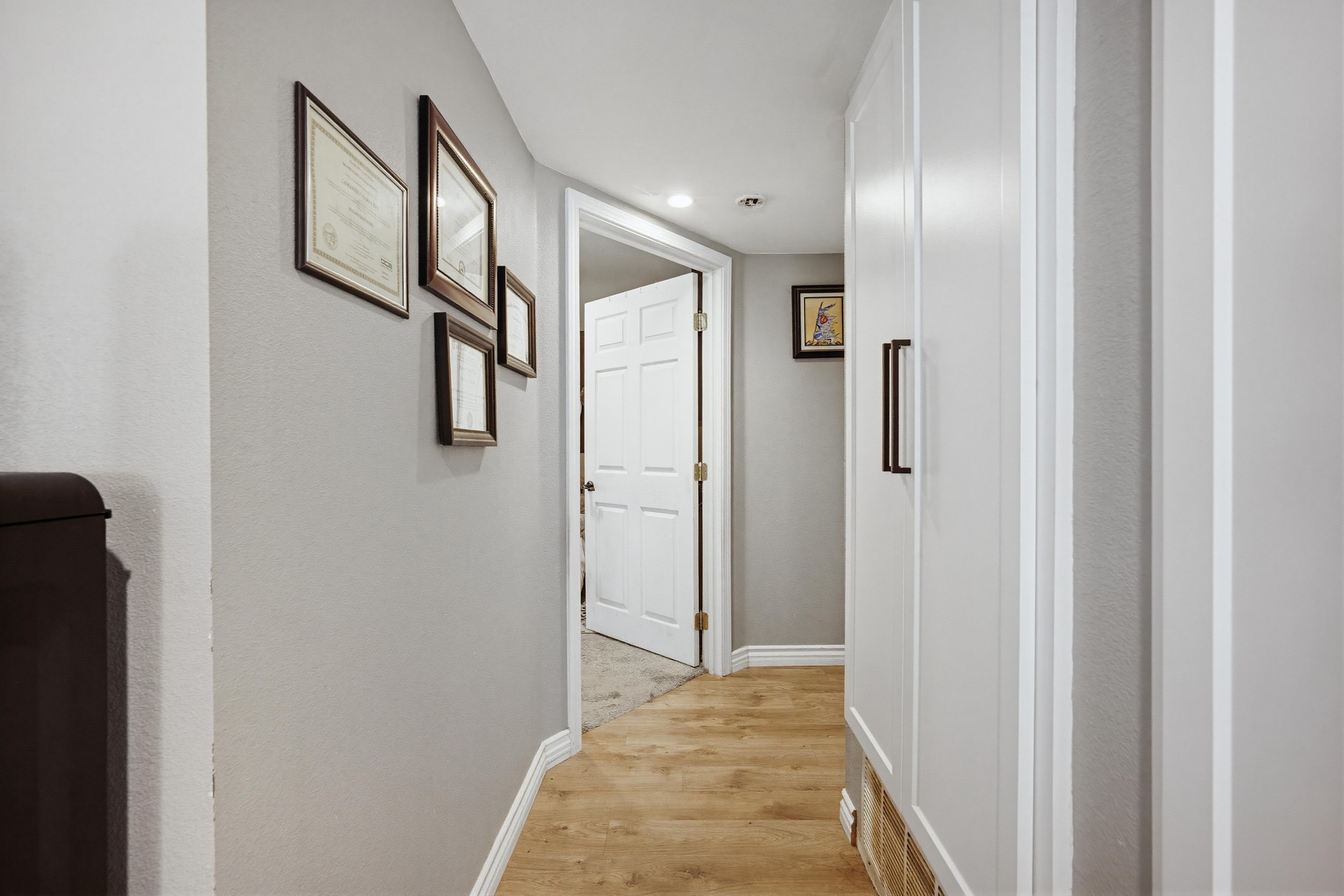 Virtual tour photo 16 of 38 for 3340 Lynwood Dr