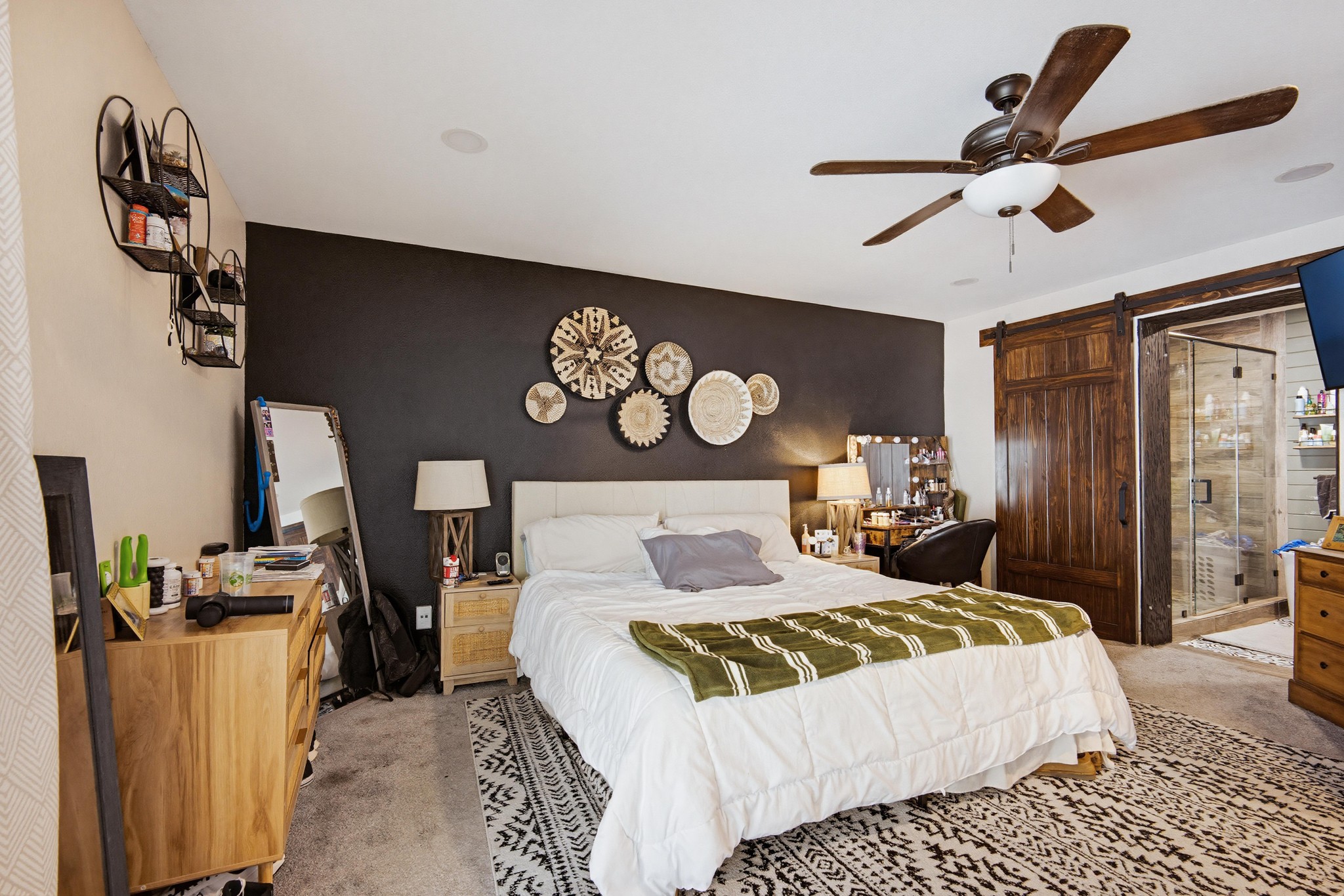 Virtual tour photo 18 of 38 for 3340 Lynwood Dr
