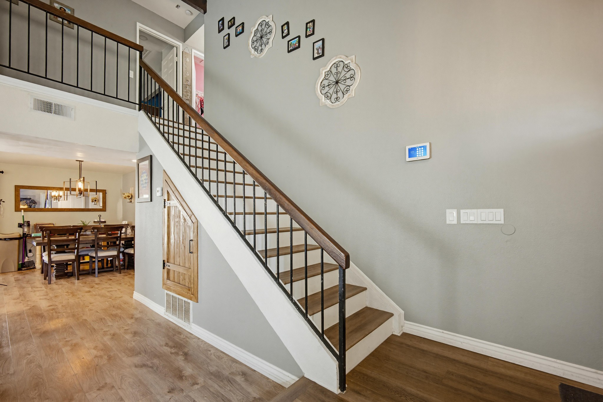 Virtual tour photo 20 of 38 for 3340 Lynwood Dr