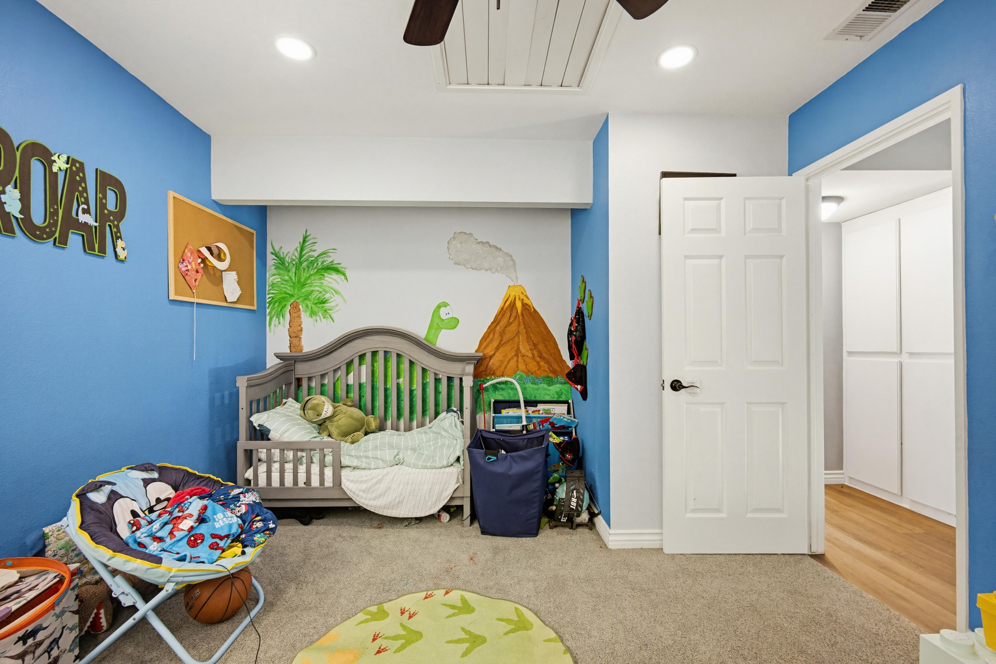 Virtual tour photo 25 of 38 for 3340 Lynwood Dr