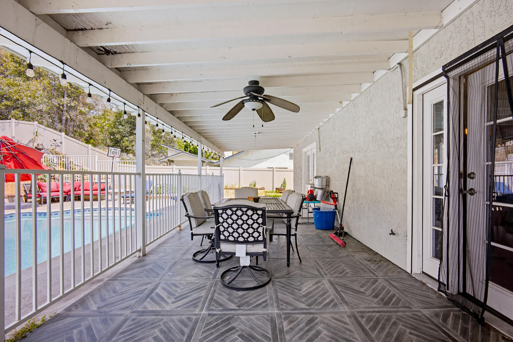 Virtual tour photo 30 of 38 for 3340 Lynwood Dr
