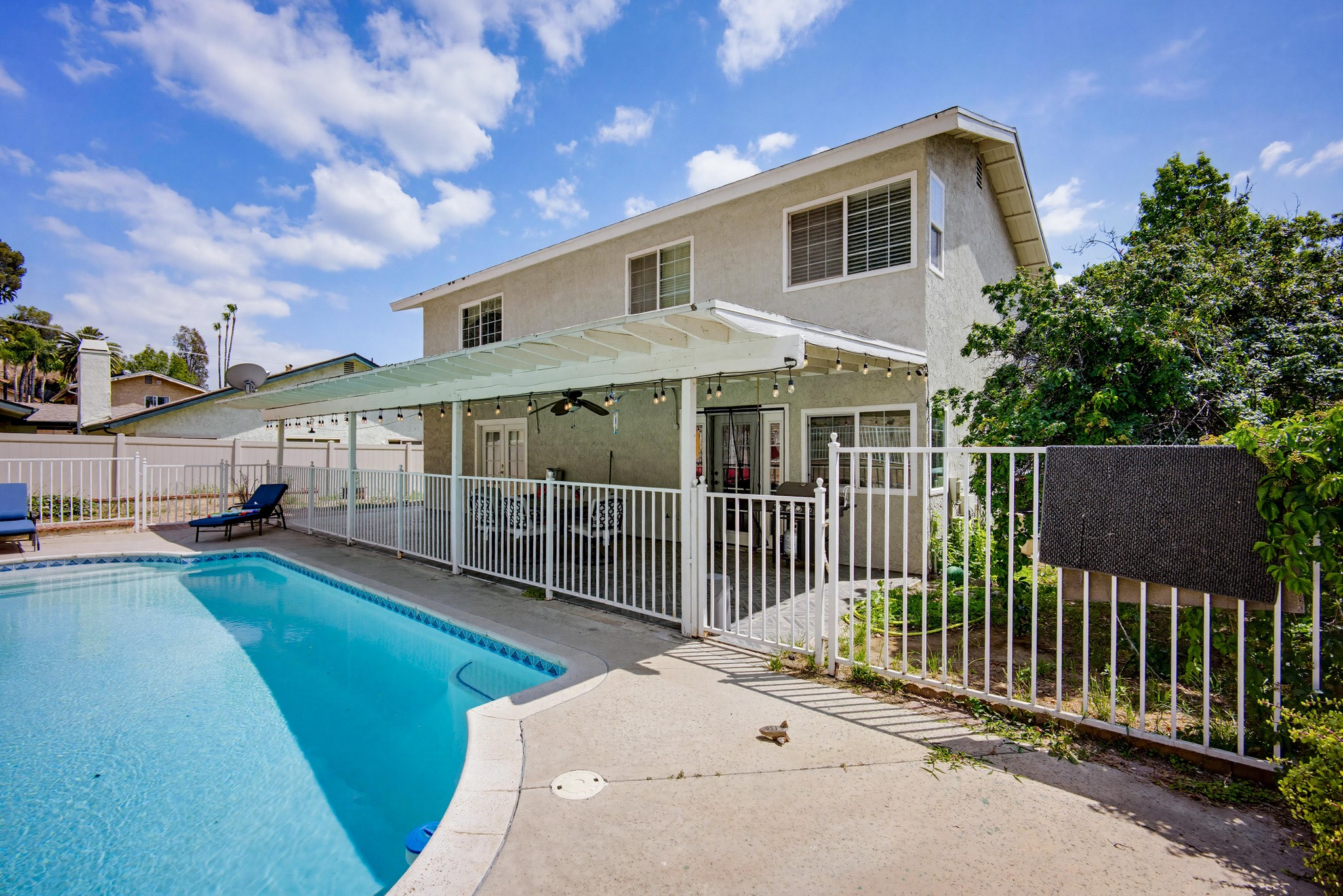 Virtual tour photo 35 of 38 for 3340 Lynwood Dr