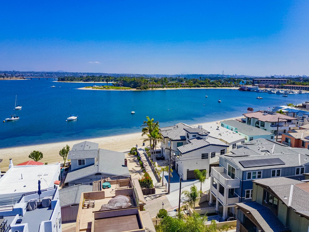 Virtual tour photo 16 of 32 for 3343 Bayside Walk