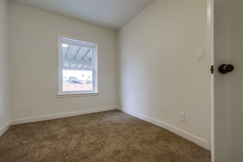 Virtual tour photo 31 of 45 for 3345 41st St