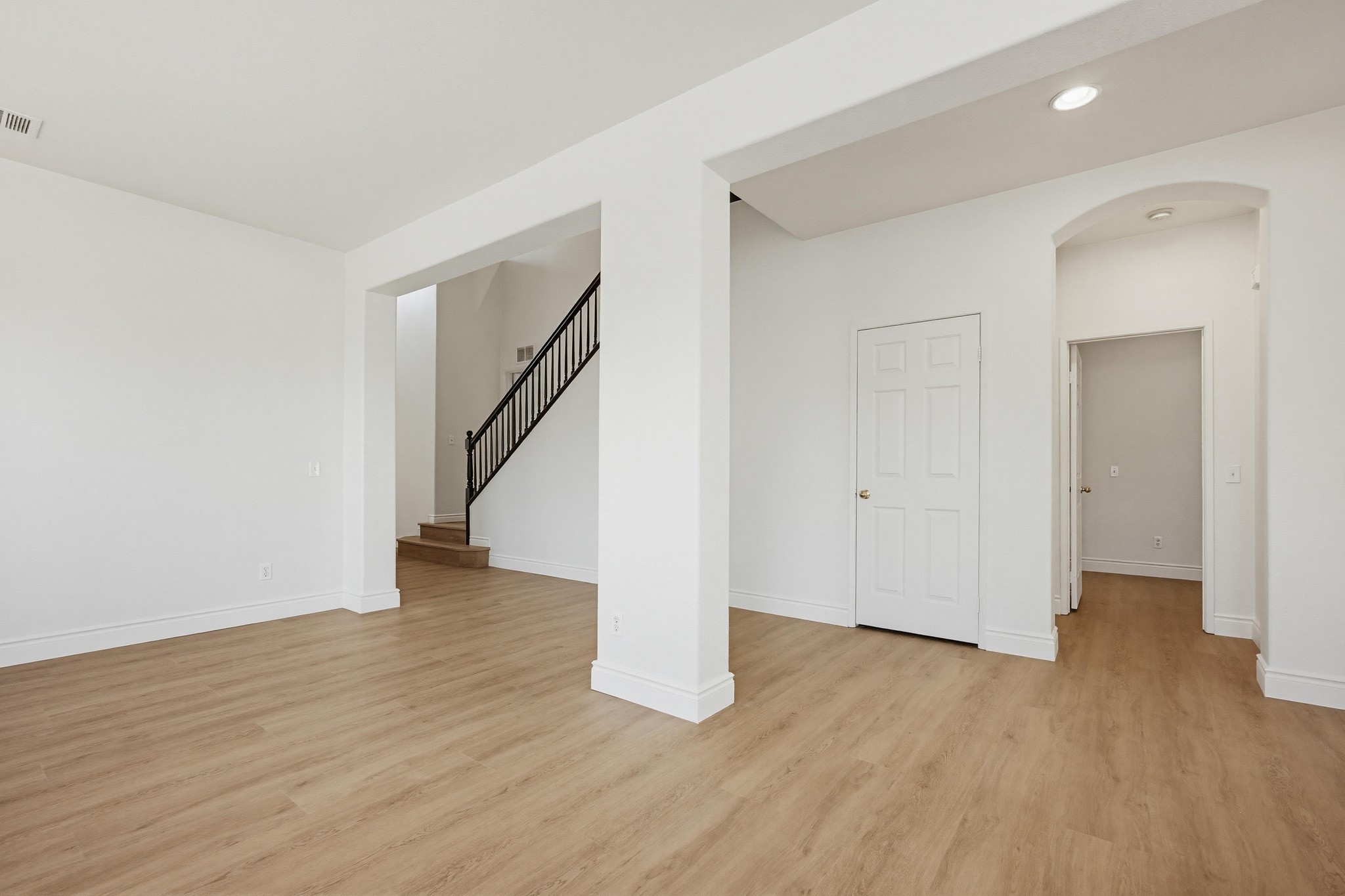 Virtual tour photo 10 of 61 for 33478 Scarborough Ln