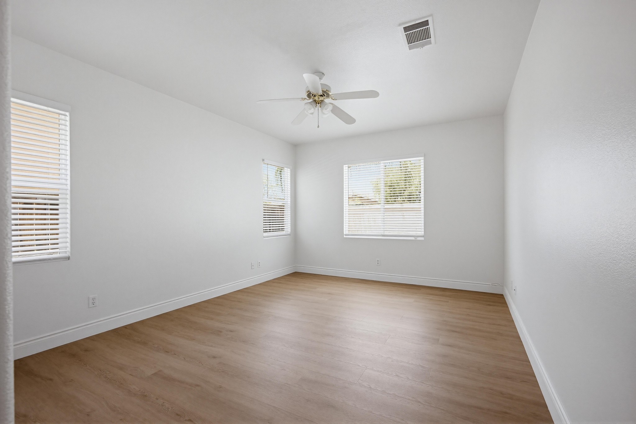 Virtual tour photo 29 of 61 for 33478 Scarborough Ln