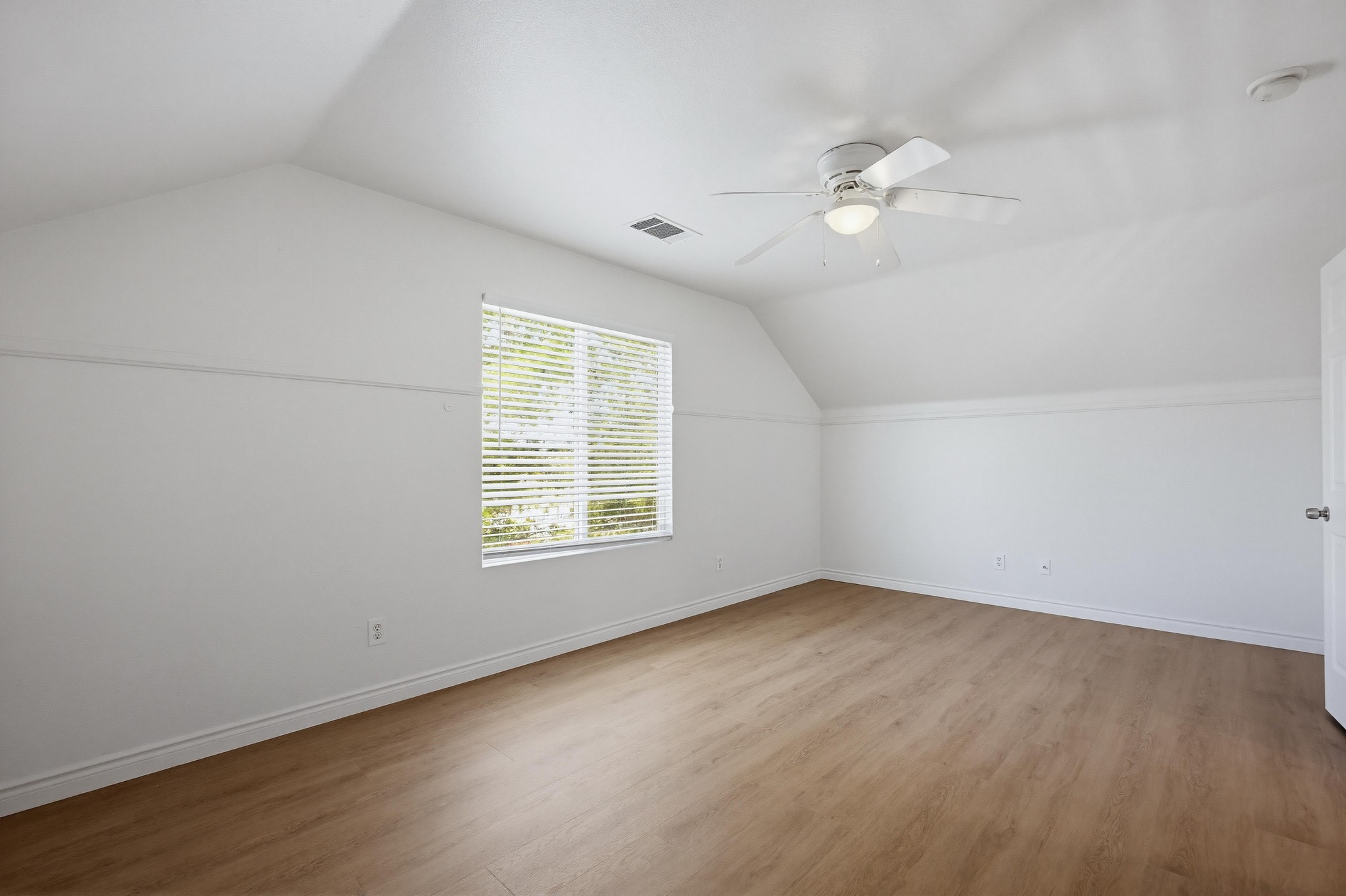 Virtual tour photo 47 of 61 for 33478 Scarborough Ln