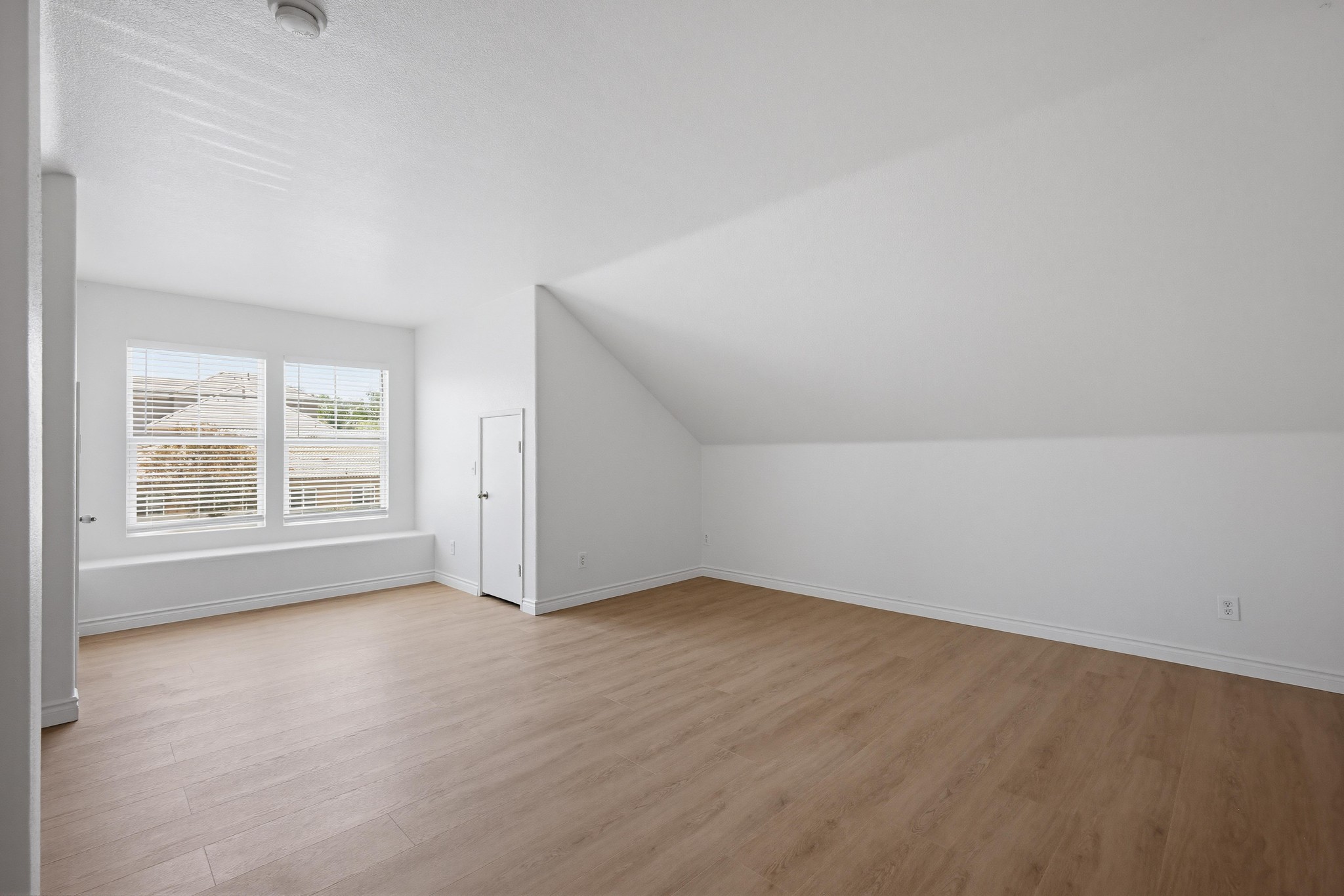 Virtual tour photo 51 of 61 for 33478 Scarborough Ln