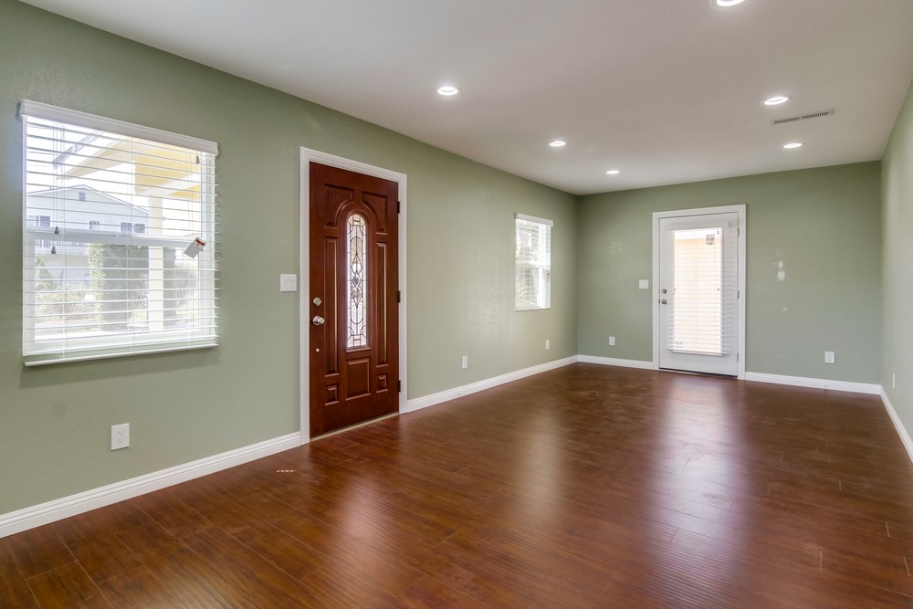 Virtual tour photo 7 of 42 for 335 S 46th St