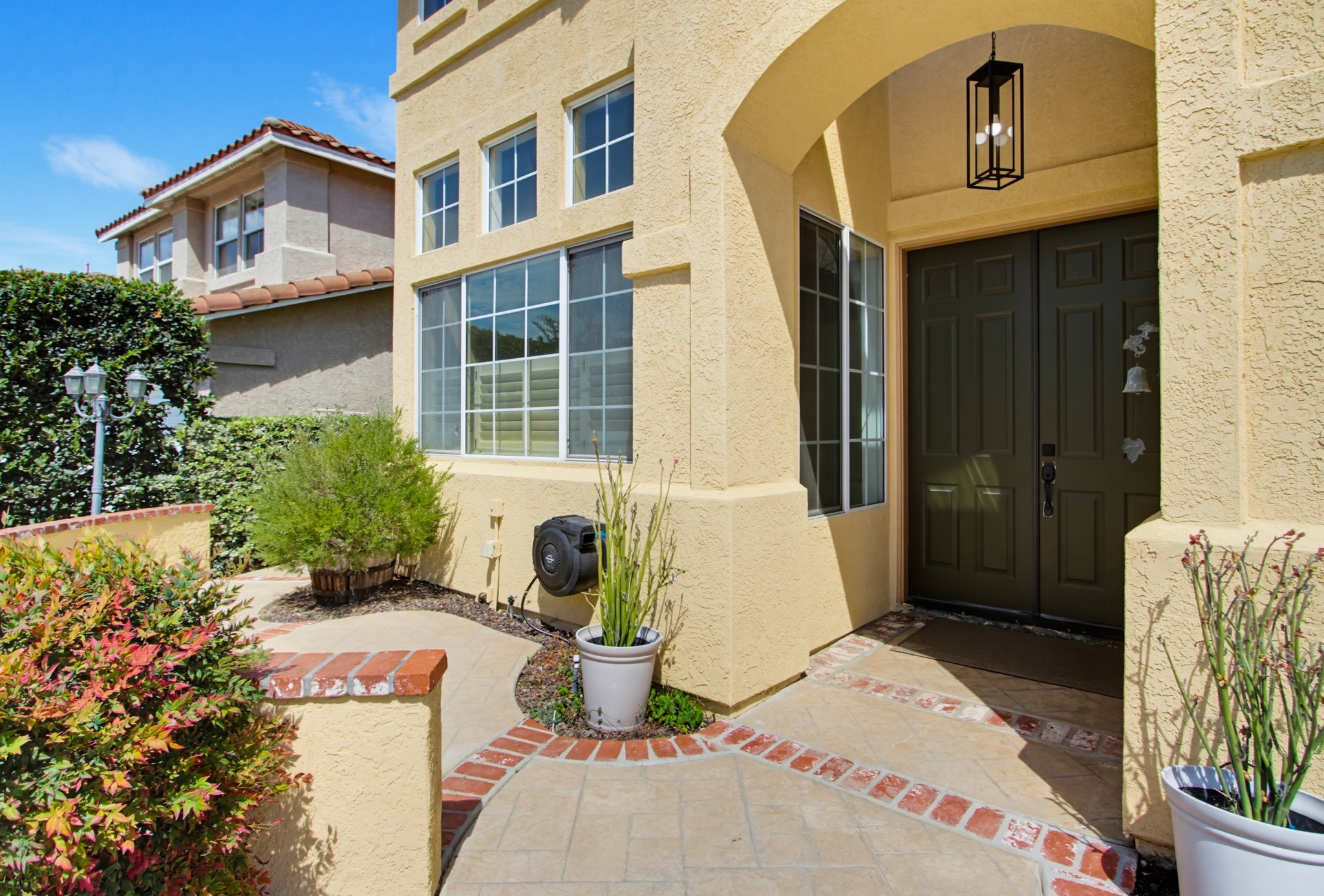 Virtual tour photo 7 of 59 for 3350 Avocado Vista Ln