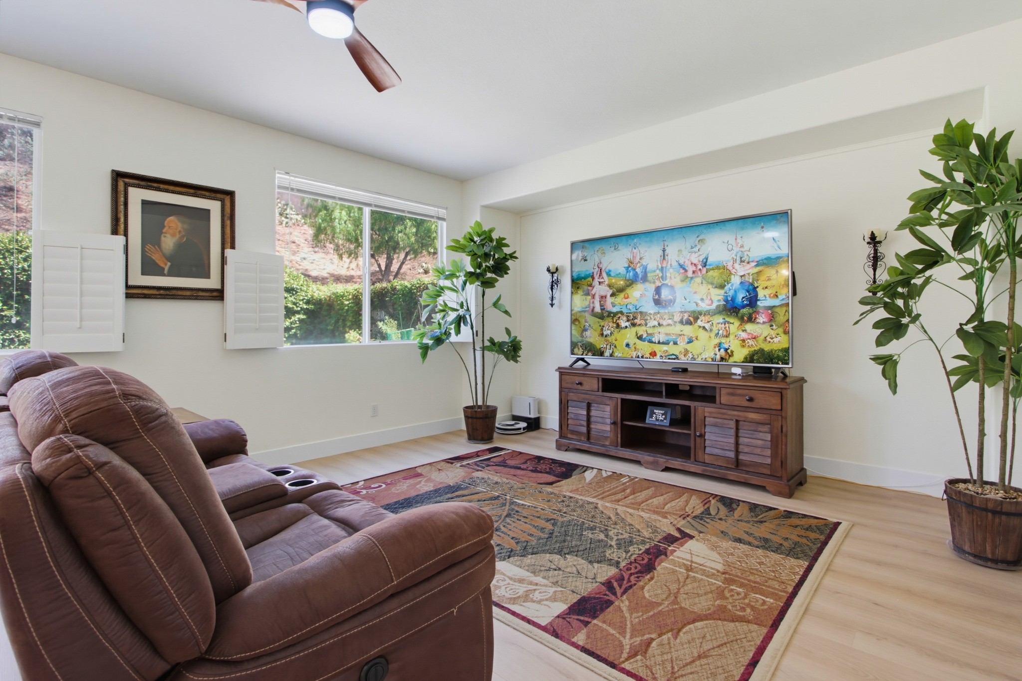 Virtual tour photo 14 of 59 for 3350 Avocado Vista Ln