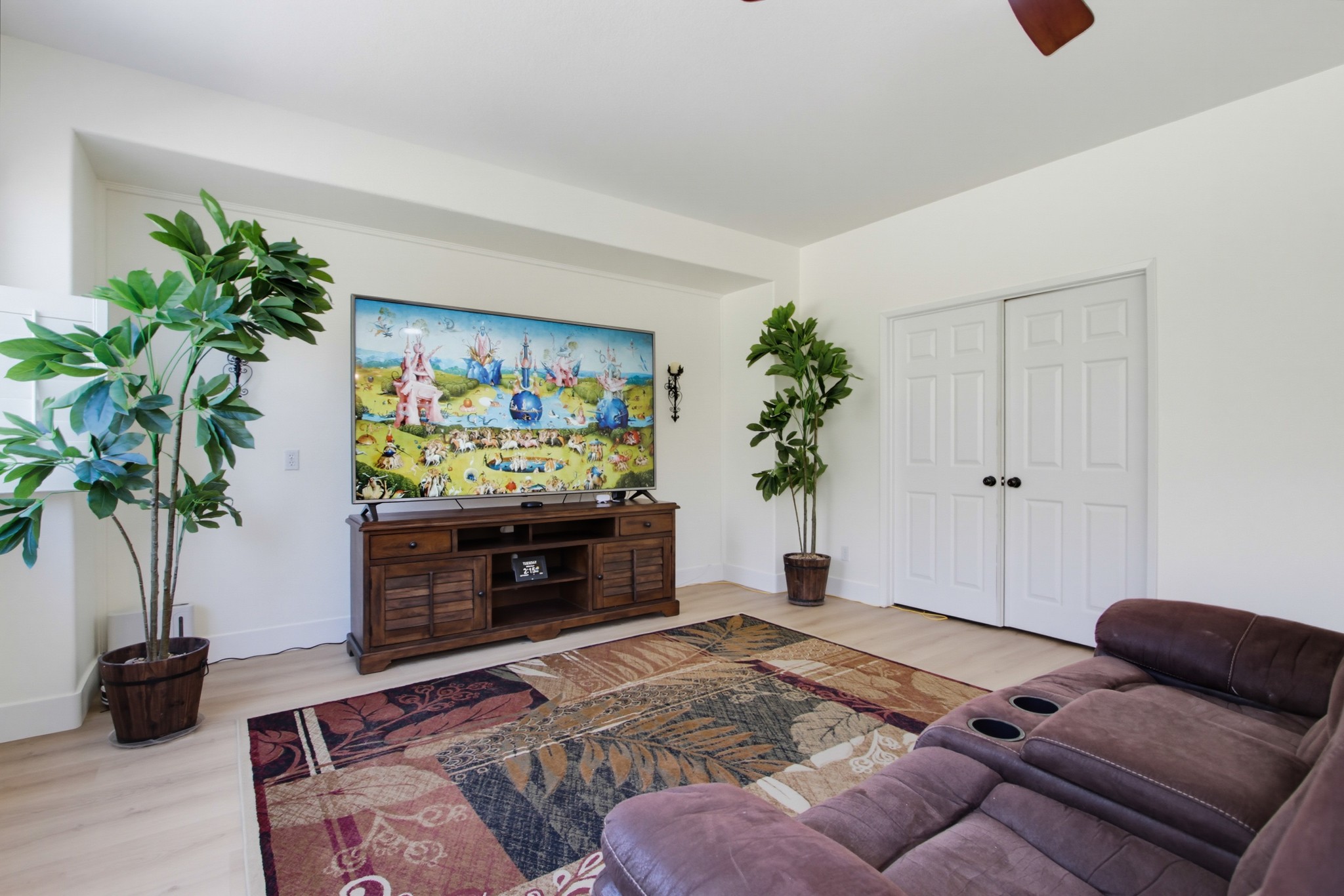 Virtual tour photo 15 of 59 for 3350 Avocado Vista Ln
