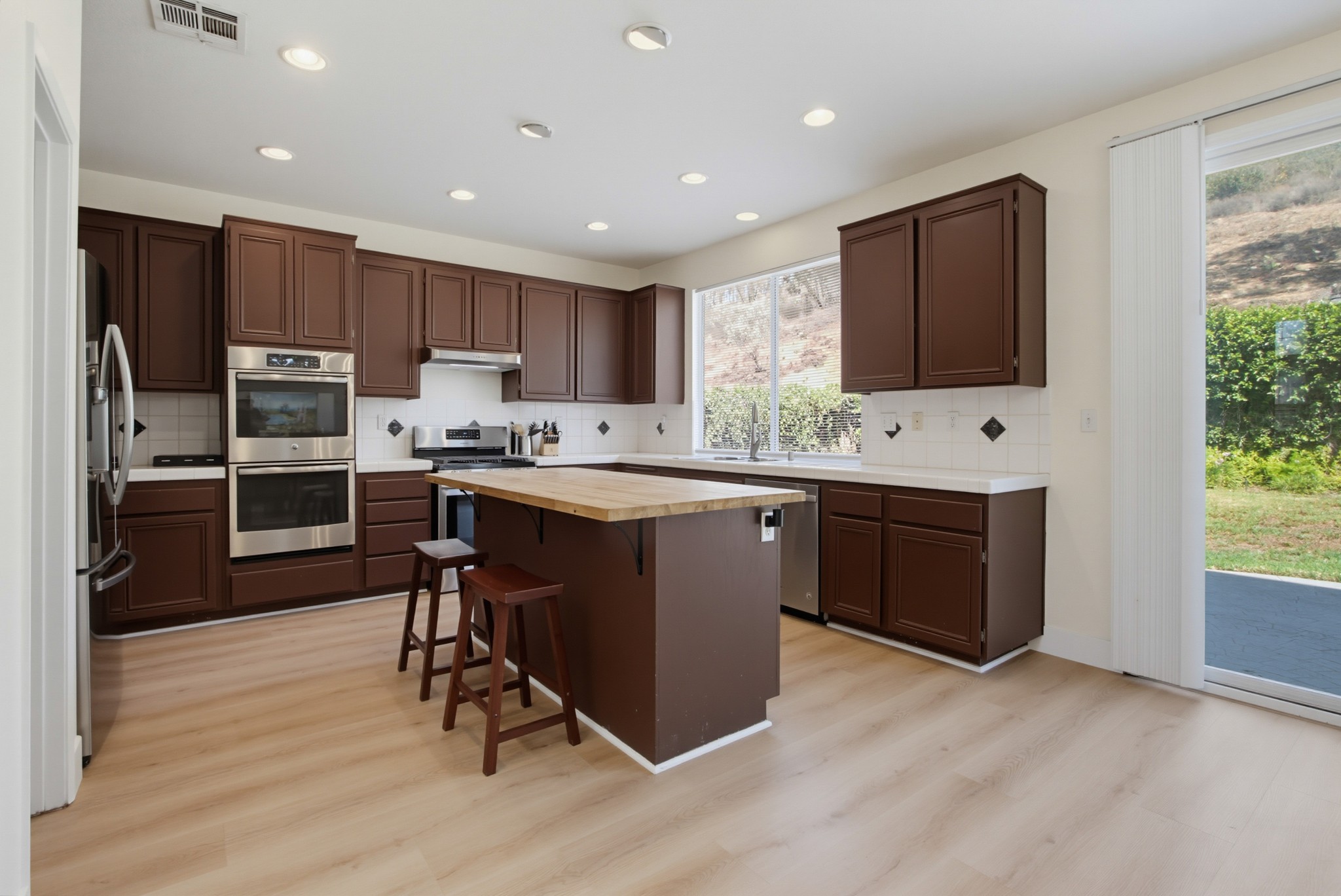 Virtual tour photo 21 of 59 for 3350 Avocado Vista Ln