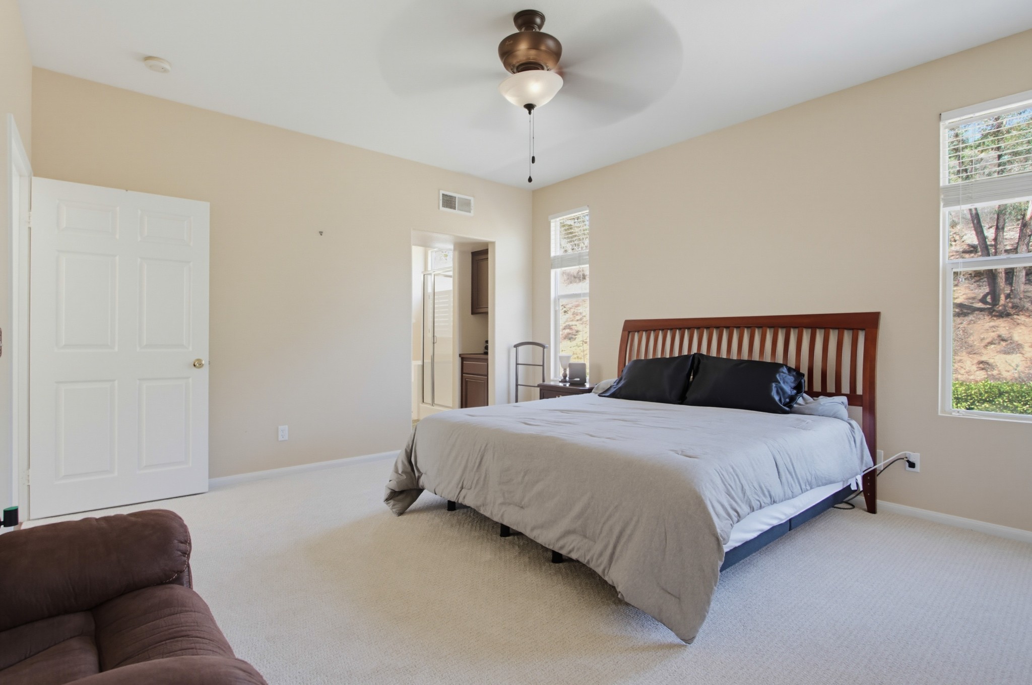Virtual tour photo 34 of 59 for 3350 Avocado Vista Ln