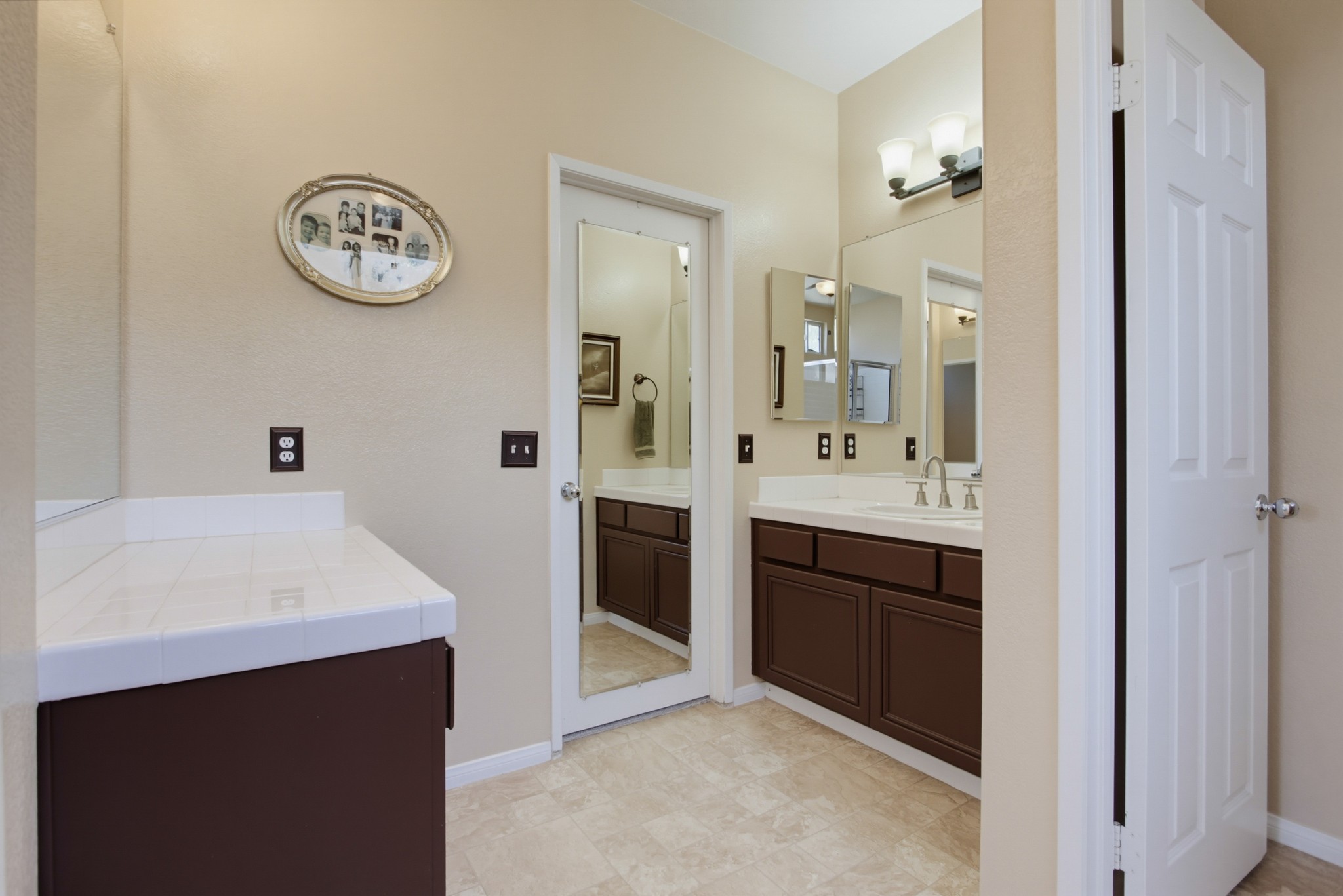 Virtual tour photo 43 of 59 for 3350 Avocado Vista Ln
