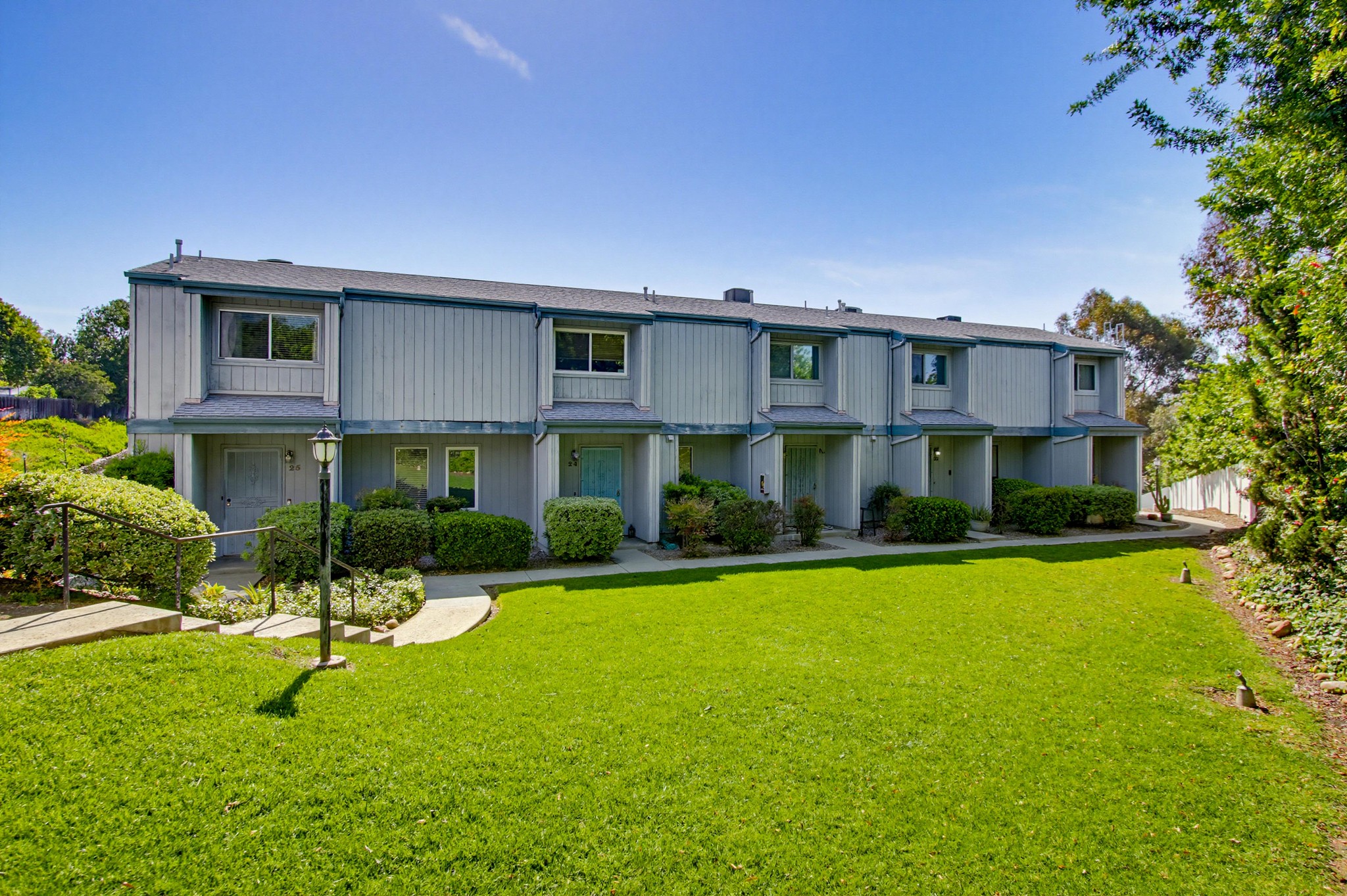 Virtual tour photo 1 of 44 for 3350 Cherokee Ave UNIT 25