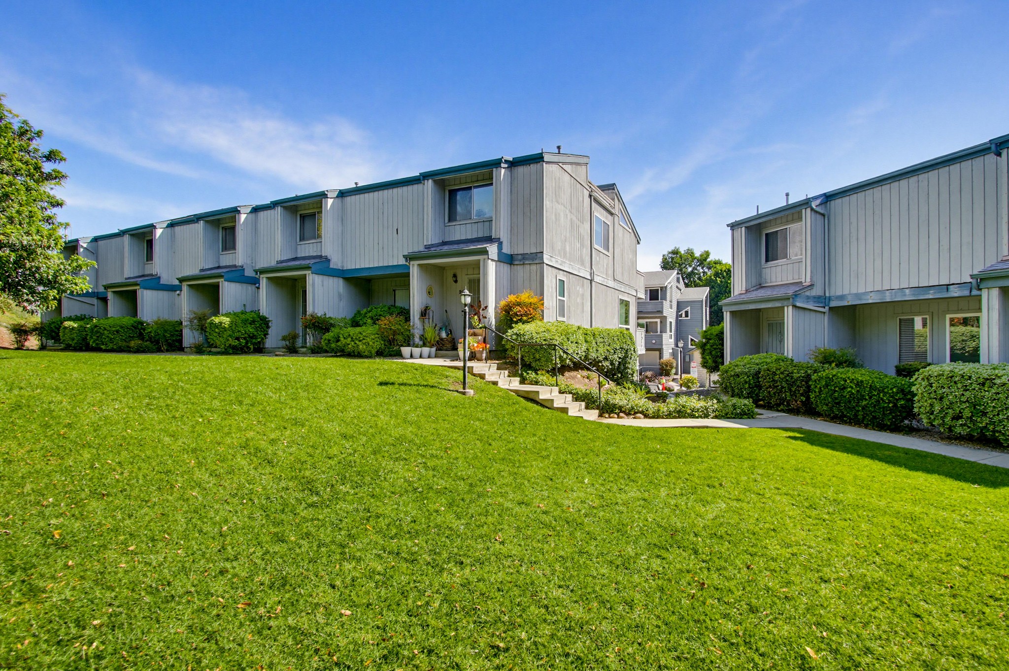 Virtual tour photo 3 of 44 for 3350 Cherokee Ave UNIT 25