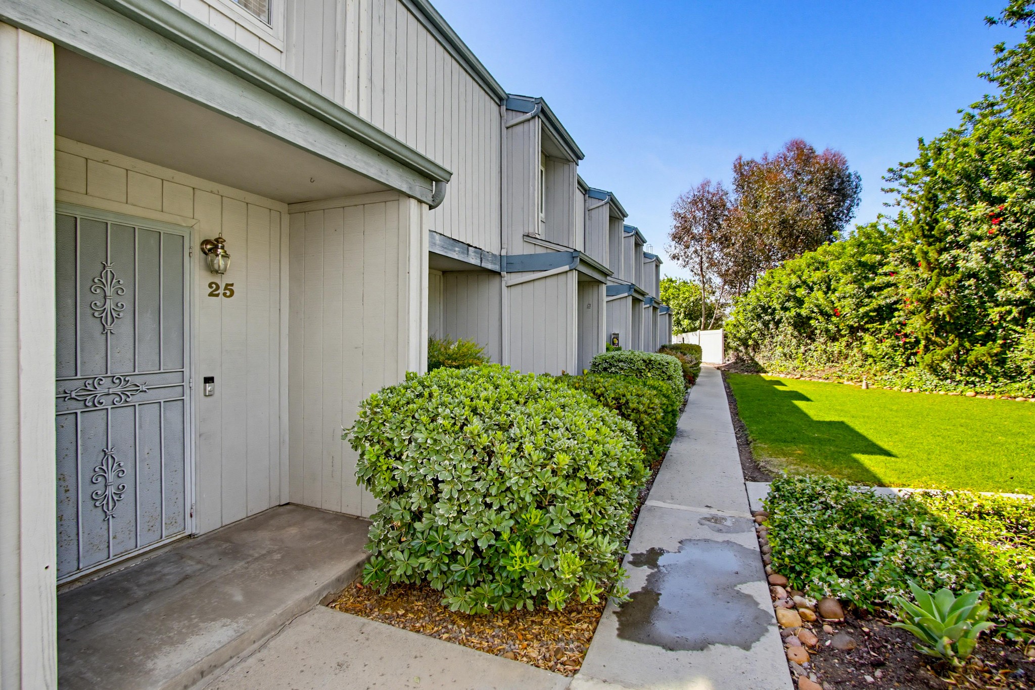 Virtual tour photo 5 of 44 for 3350 Cherokee Ave UNIT 25
