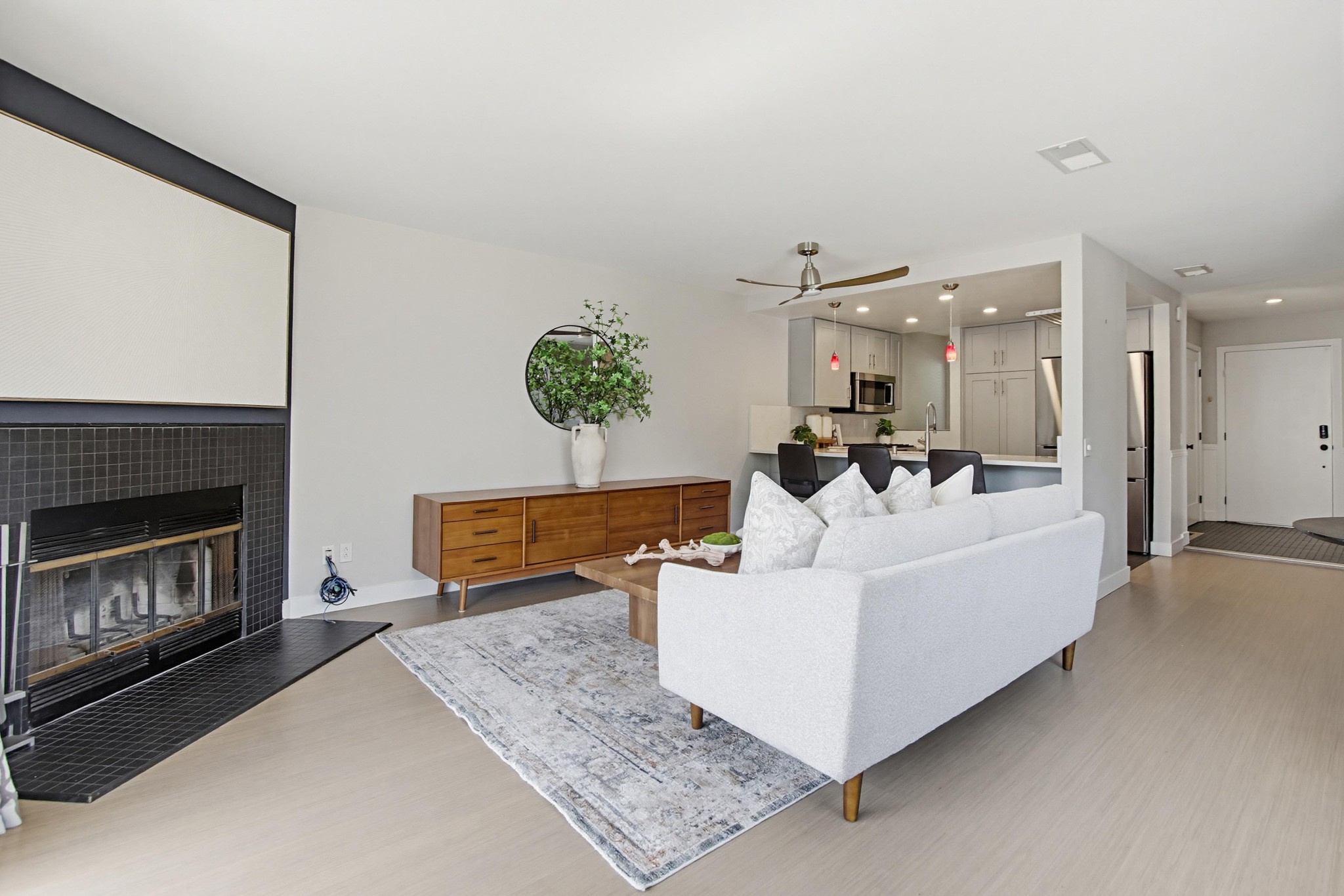 Virtual tour photo 8 of 44 for 3350 Cherokee Ave UNIT 25