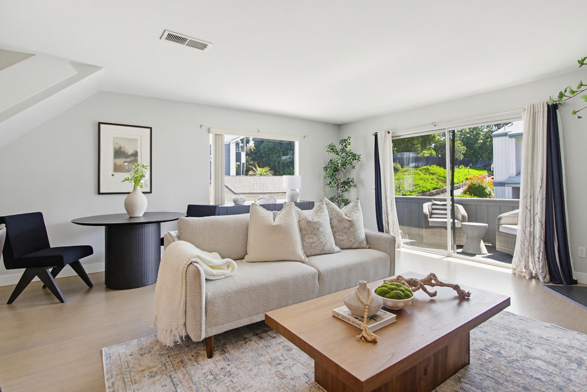 Virtual tour photo 12 of 44 for 3350 Cherokee Ave UNIT 25