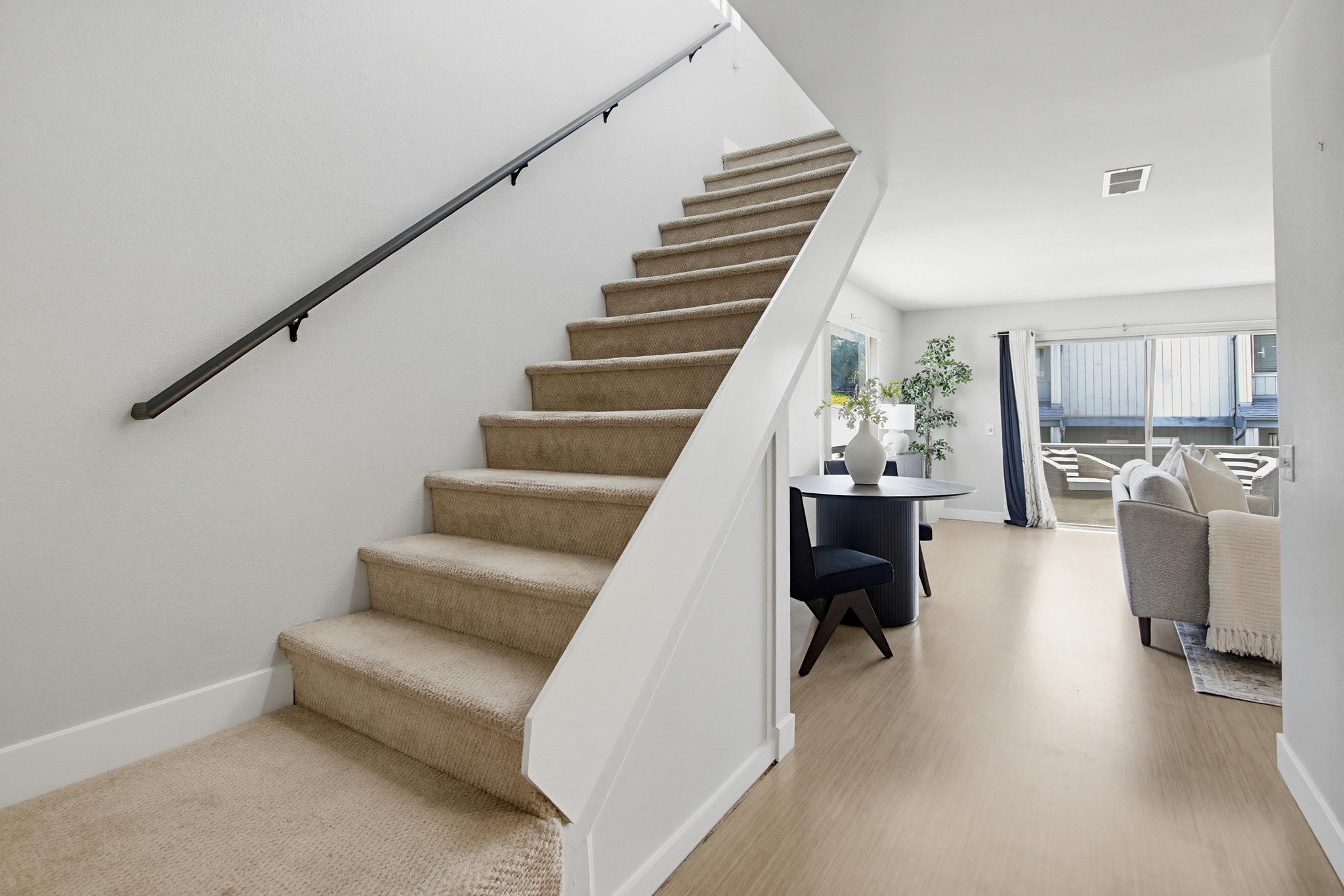 Virtual tour photo 20 of 44 for 3350 Cherokee Ave UNIT 25