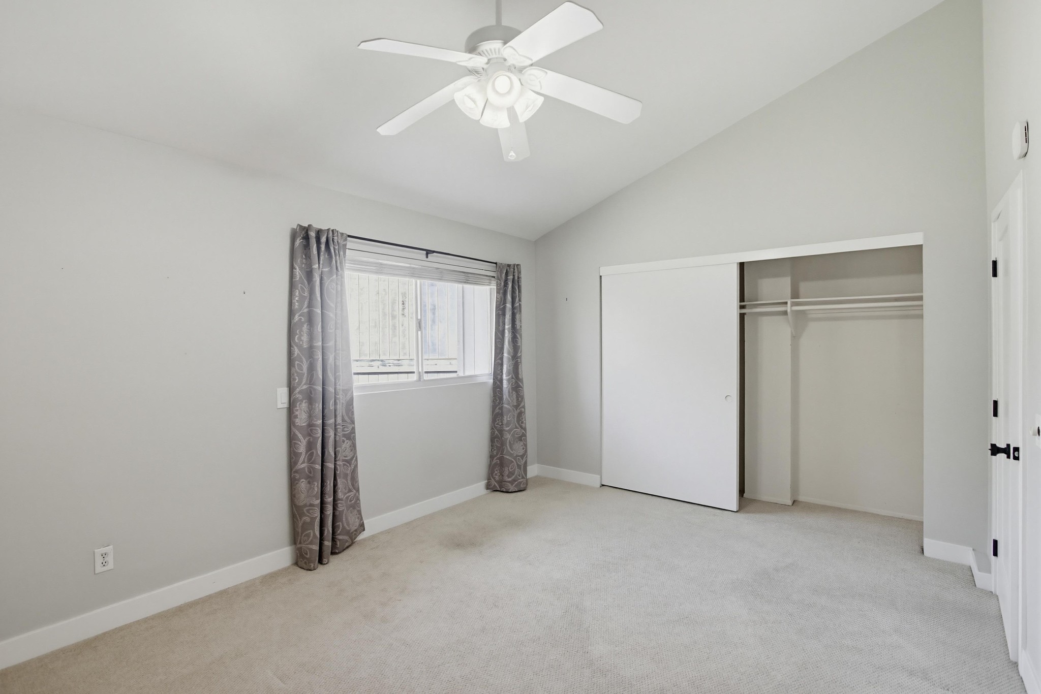 Virtual tour photo 25 of 44 for 3350 Cherokee Ave UNIT 25